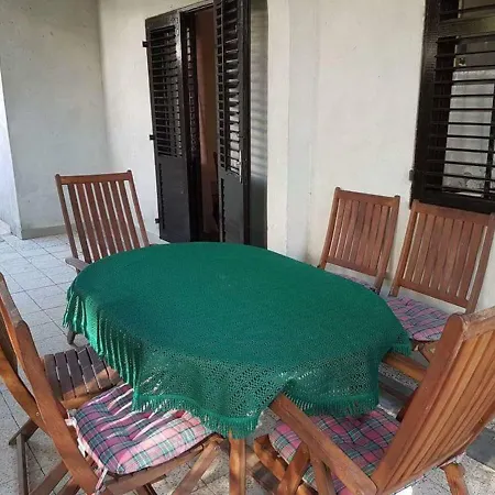 Apartament Roza *